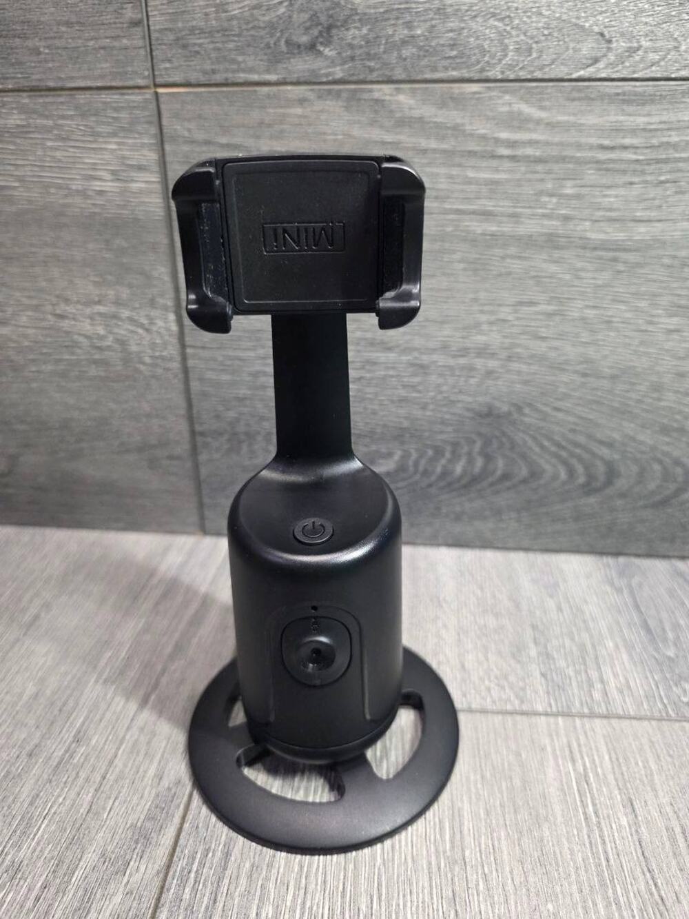 Auto-Tracking Smartphone Gimbal - AI-Powered 360° Face Tracking, Video Vlog Live